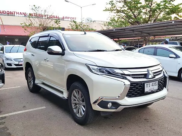 รถเช่าอุดร 7 ที่นั่ง Mitsubishi Pajero